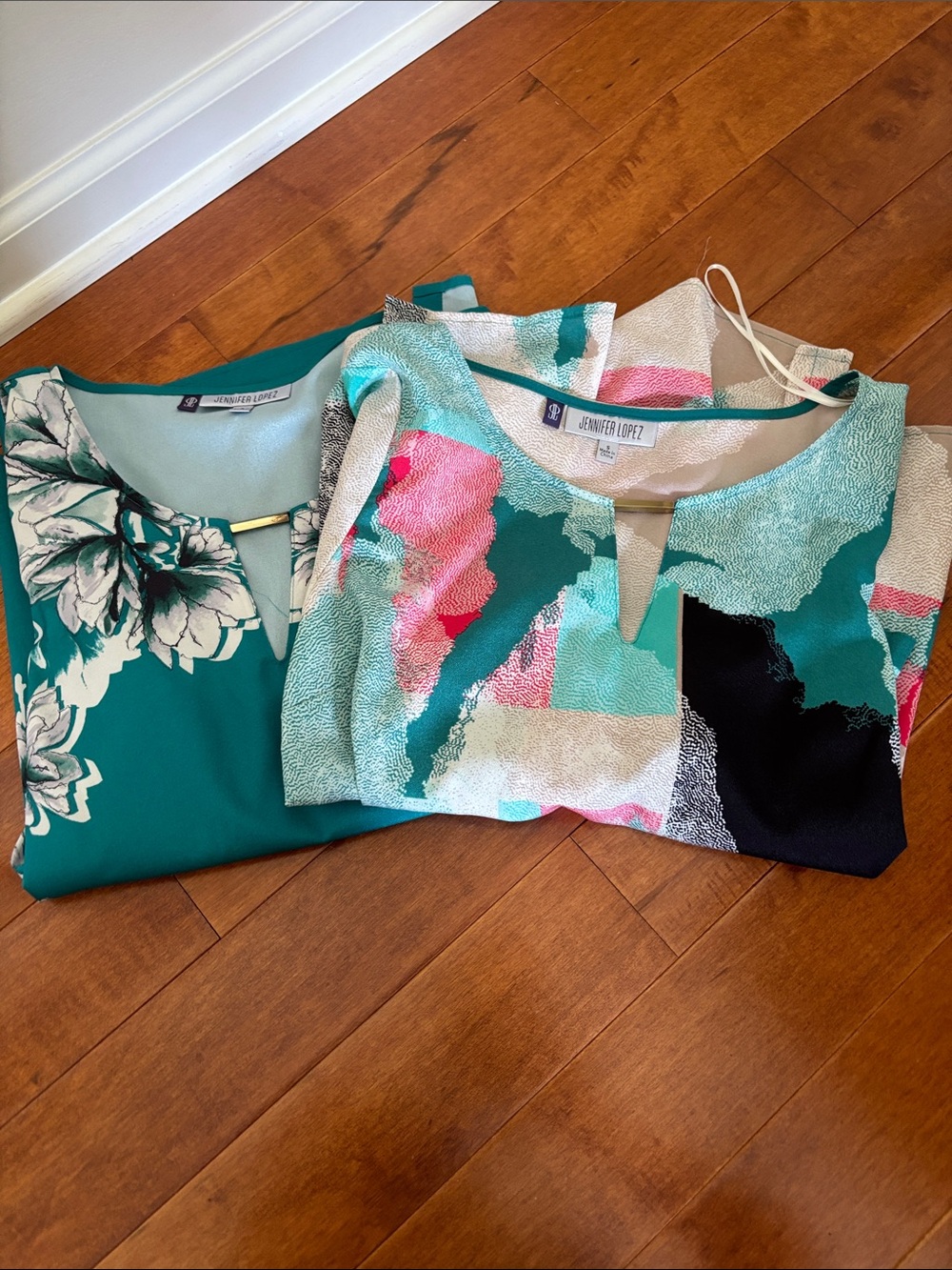 Bundle 2 Jennifer Lopez Blouses Womens Small Multicolor & GreenFloral 3/4 Sleeve